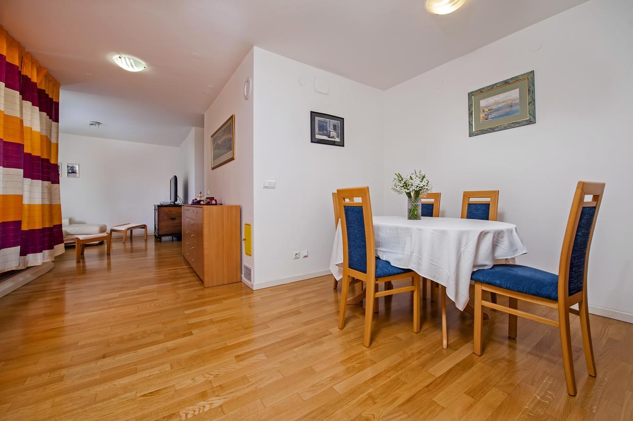 רוביני Apartment Campanile מראה חיצוני תמונה